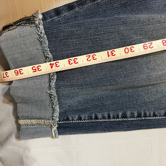 Boyfriend cropped jeans. - Picture 4 of 4